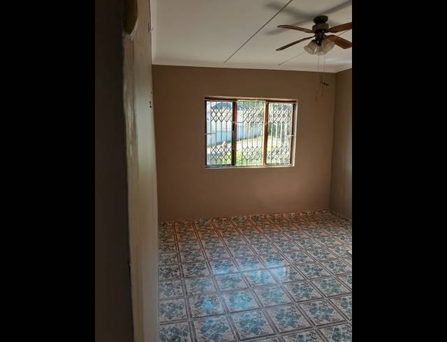 3 bed property to rent in ZAMOKUHLE